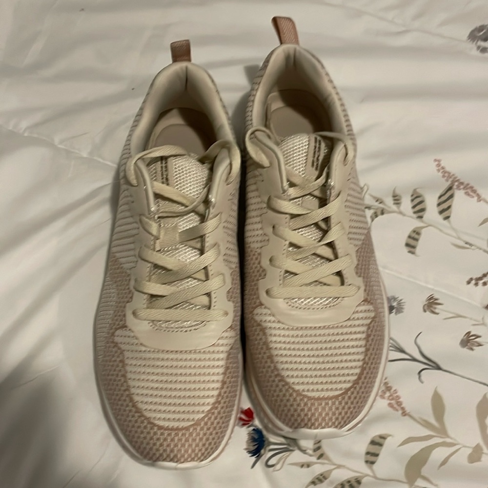 Sketchers Sz9